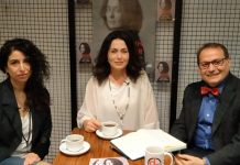 Nazan Kesal ve Berfin Zenderlioğlu ile ‘Yaralarım Aşktandır’ Oyununu Konuştuk.